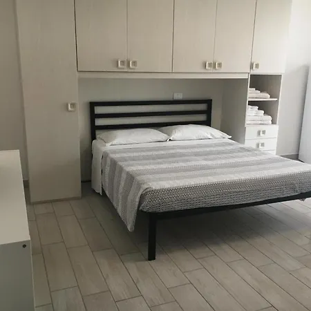 Апартаменты Adua Ospedale S Andrea Clinica Santa Rita *